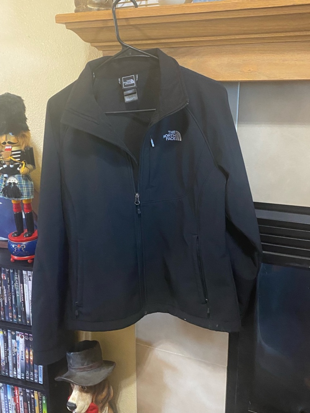 The North Face women’s black Softshell Jacket full zip Large